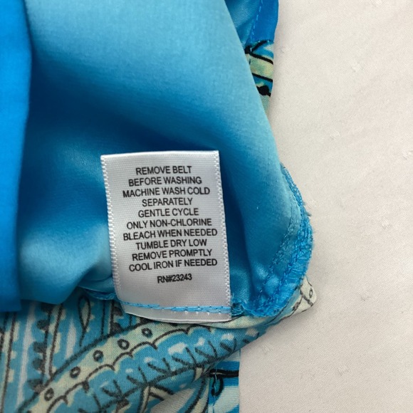 New York & Company Blue Paisley 3/4 Sleeve Belted V-Neck Blouse Size M - Picture 7 of 9